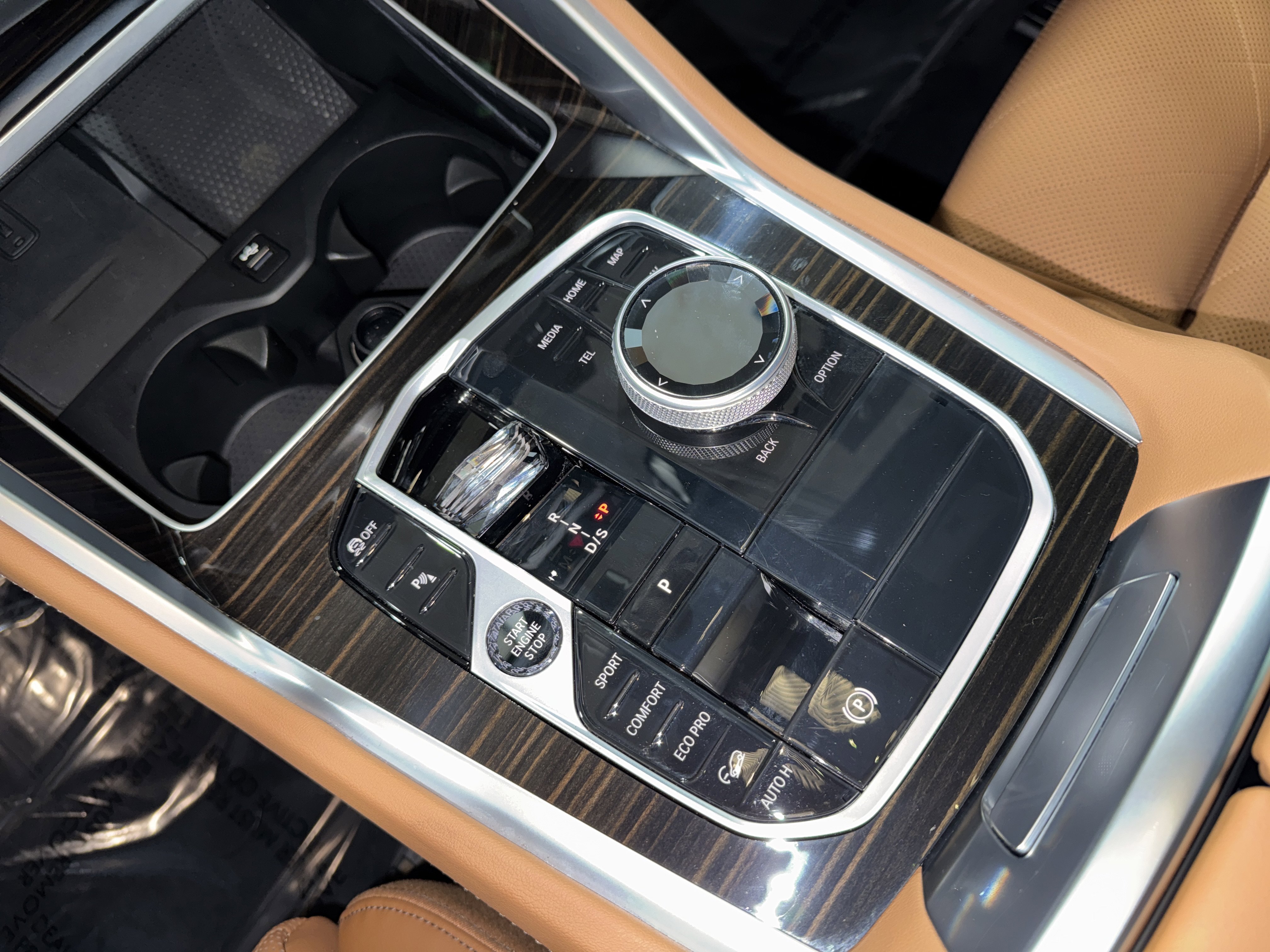 Certified 2025 BMW X6 xDrive40i image 28