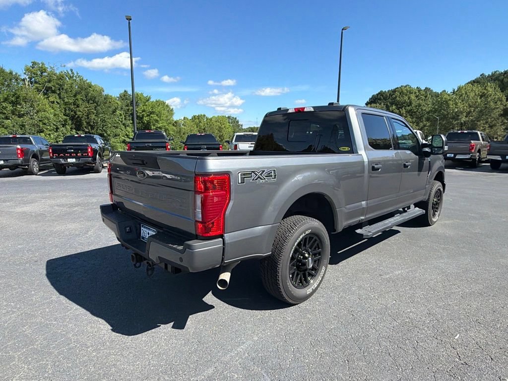 Used 2022 Ford F250 XLT w/ Black Appearance Package AWD/4WD image 17