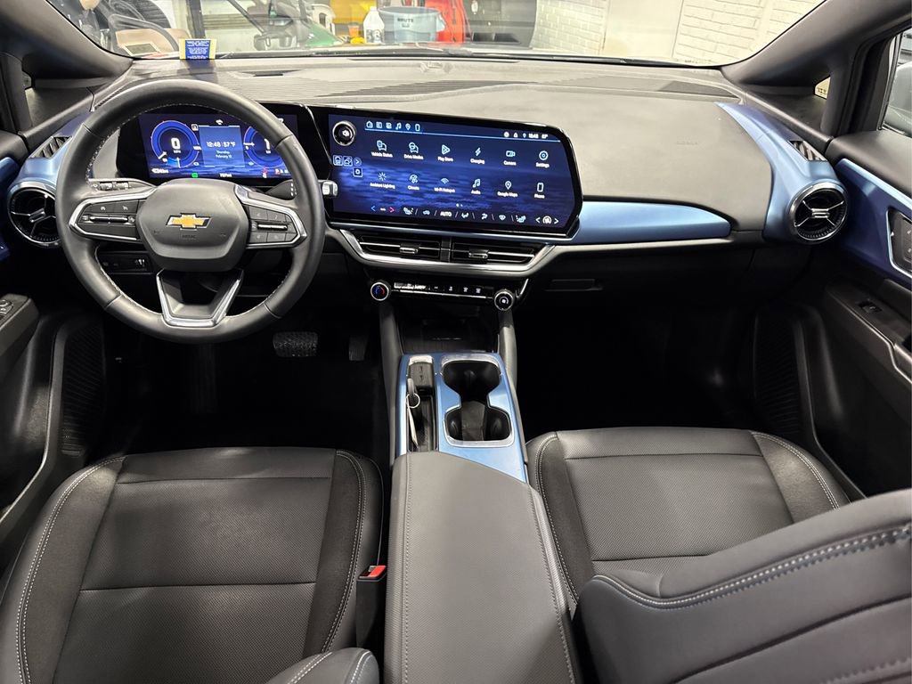 Used 2025 Chevrolet Equinox EV LT image 22