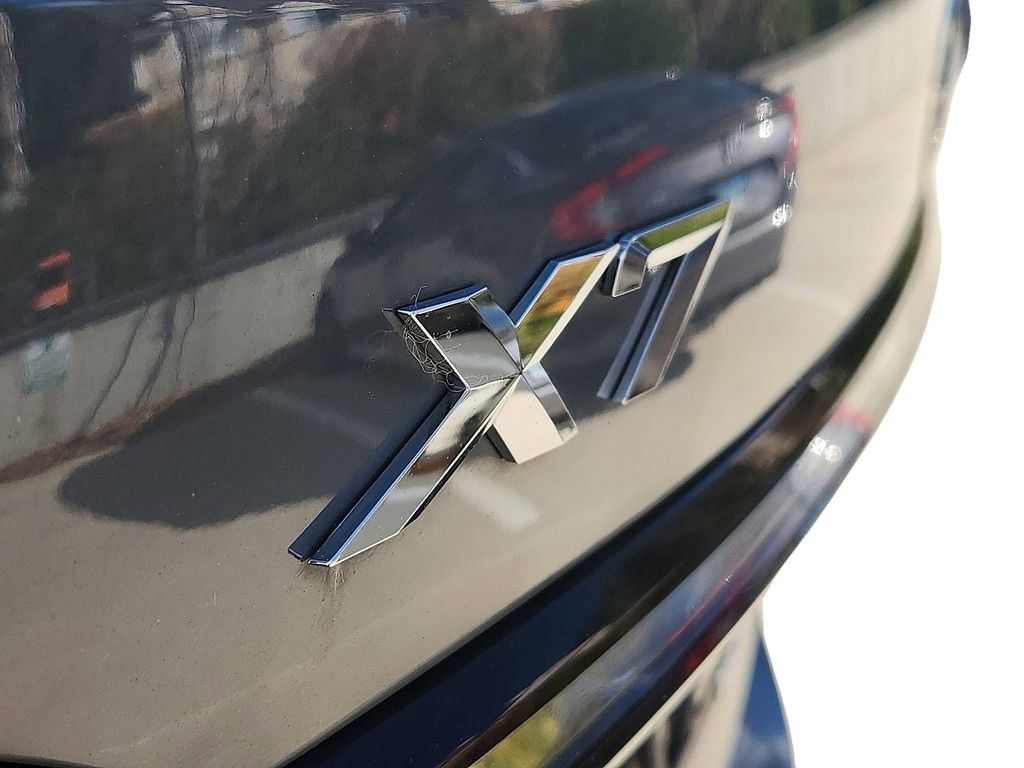 Used 2023 BMW X7 xDrive40i w/ Executive Package image 31