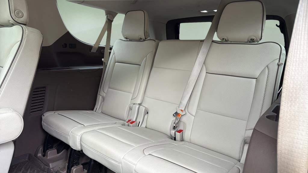 Used 2021 GMC Yukon XL Denali w/ Advanced Technology Package image 11