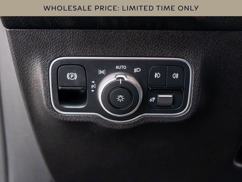 Used 2022 Mercedes-Benz GLB 250 4MATIC image 20