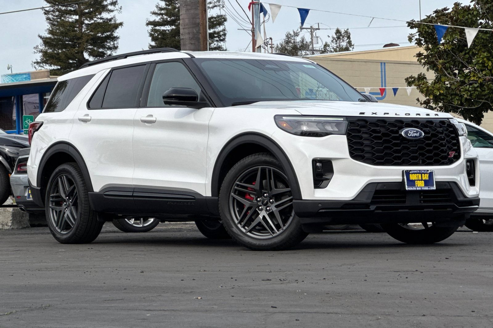 New 2026 Ford Explorer ST w/ Sun And Sound Package