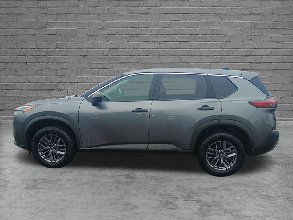 Used 2023 Nissan Rogue S AWD/4WD image 4