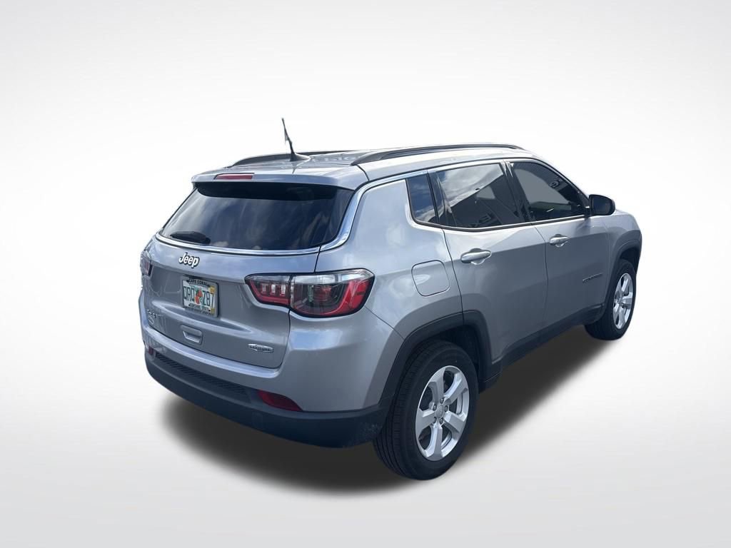 Used 2022 Jeep Compass Latitude image 11