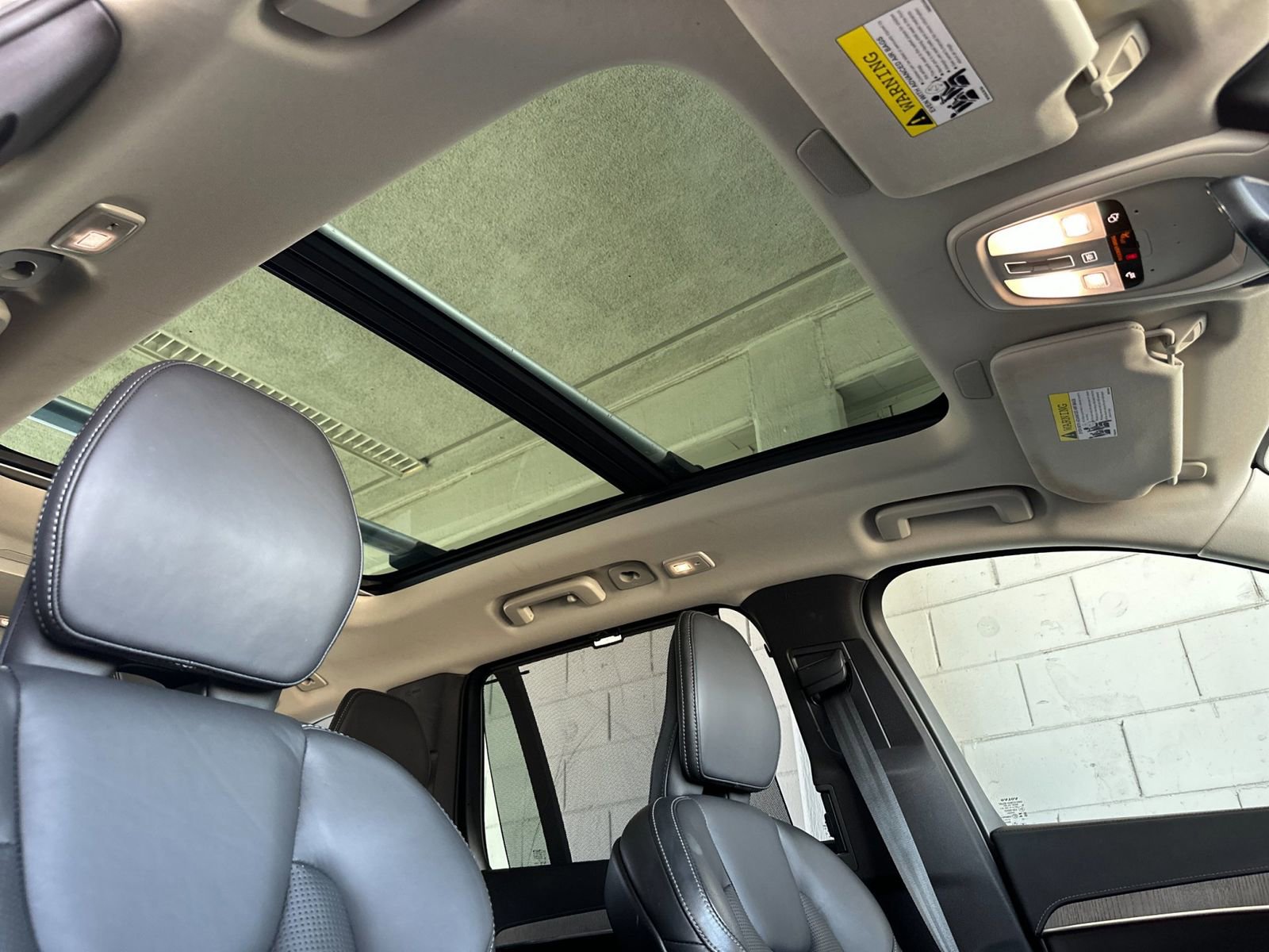 Certified 2023 Volvo XC90 T8 Ultimate w/ Protection Package Premier AWD/4WD image 22