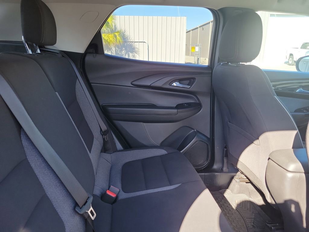 Used 2024 Chevrolet TrailBlazer LT w/ LT Cold Weather Package image 32