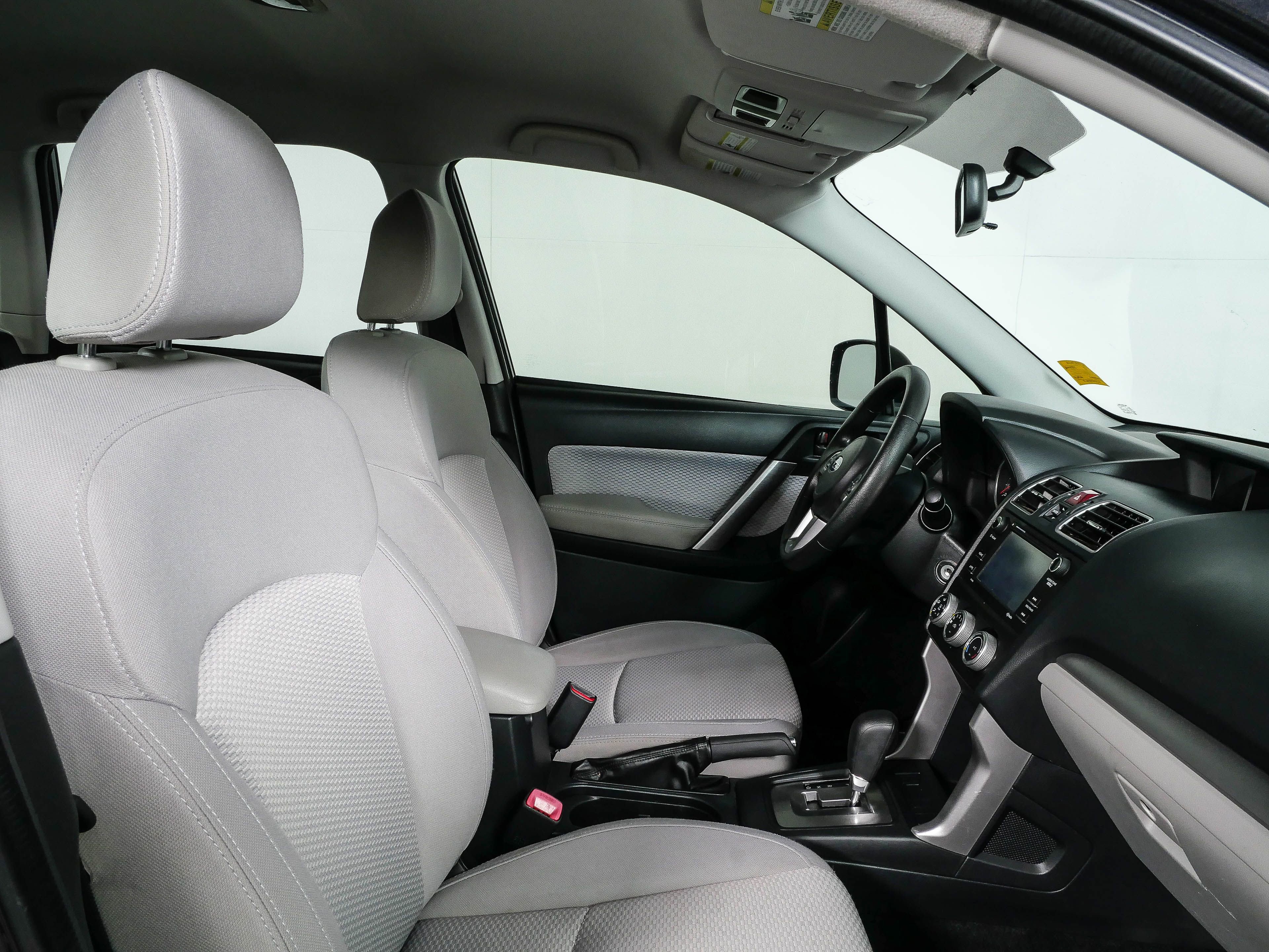 Used 2017 Subaru Forester 2.5i AWD/4WD image 19