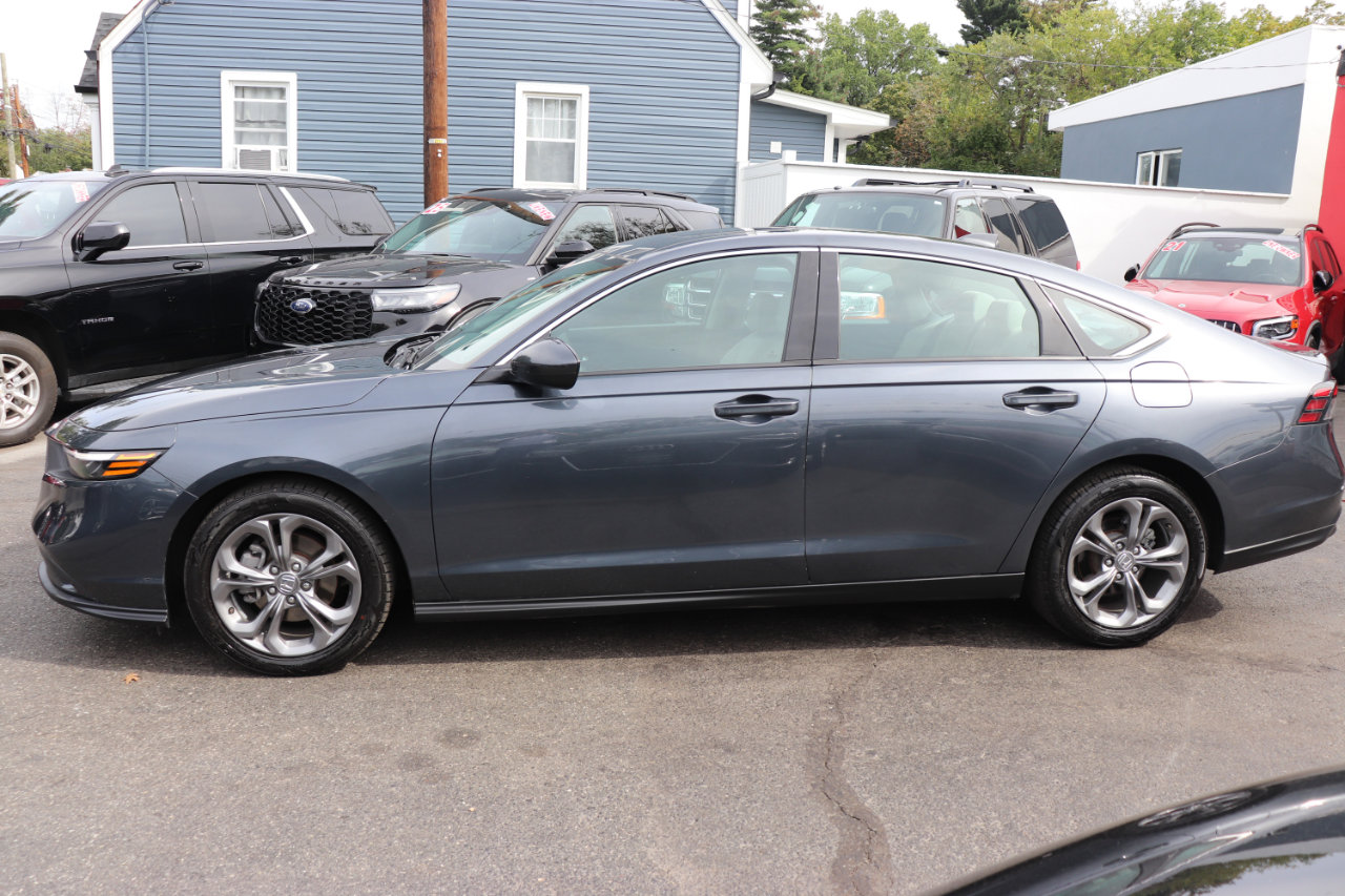 Used 2024 Honda Accord EX image 2