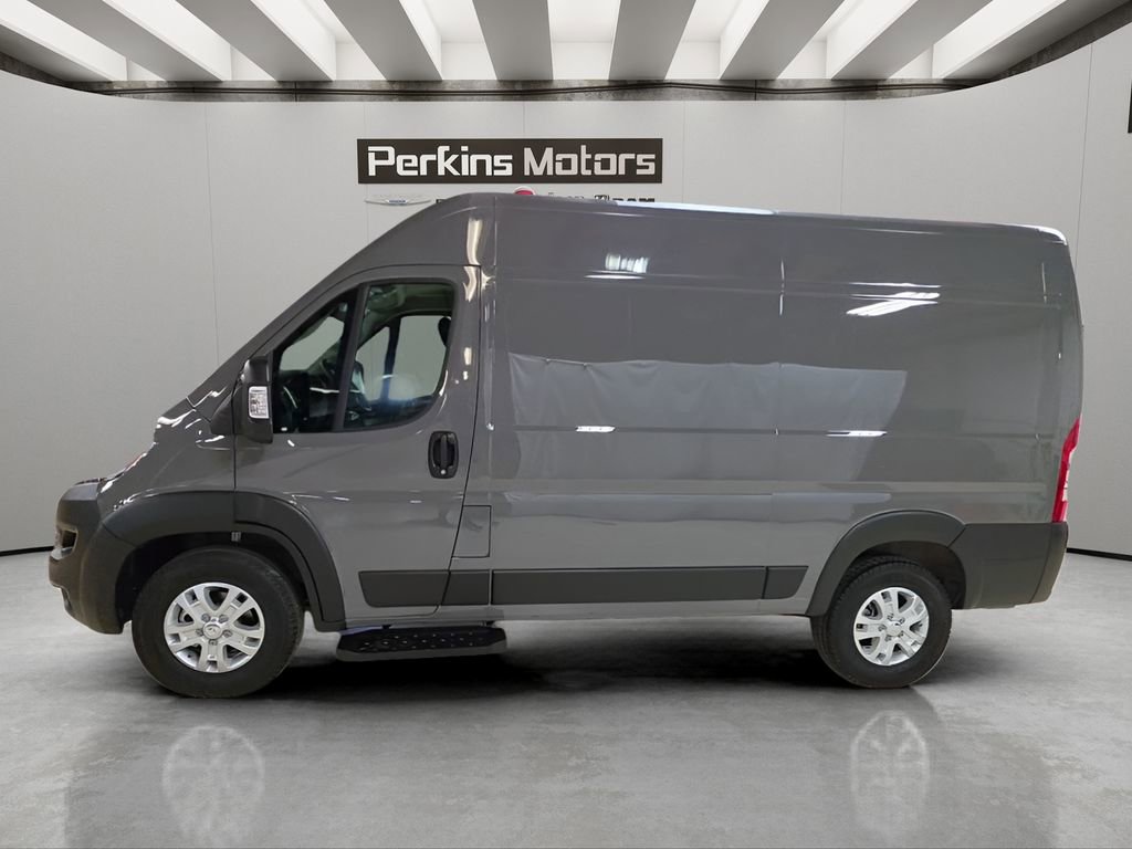 New 2025 RAM ProMaster 1500 w/ Quick Order Package 22G SLT image 2