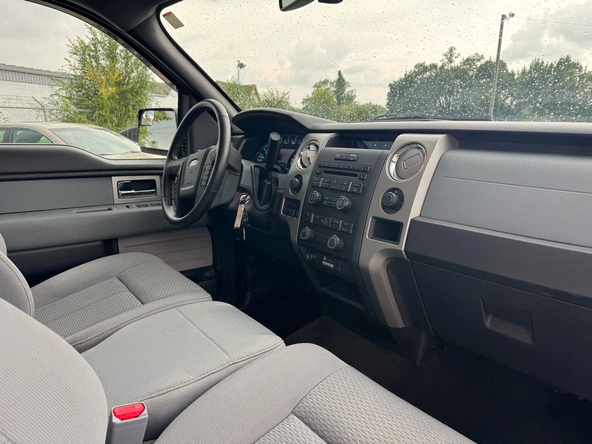 Used 2011 Ford F150 XLT w/ XLT Chrome Pkg image 13