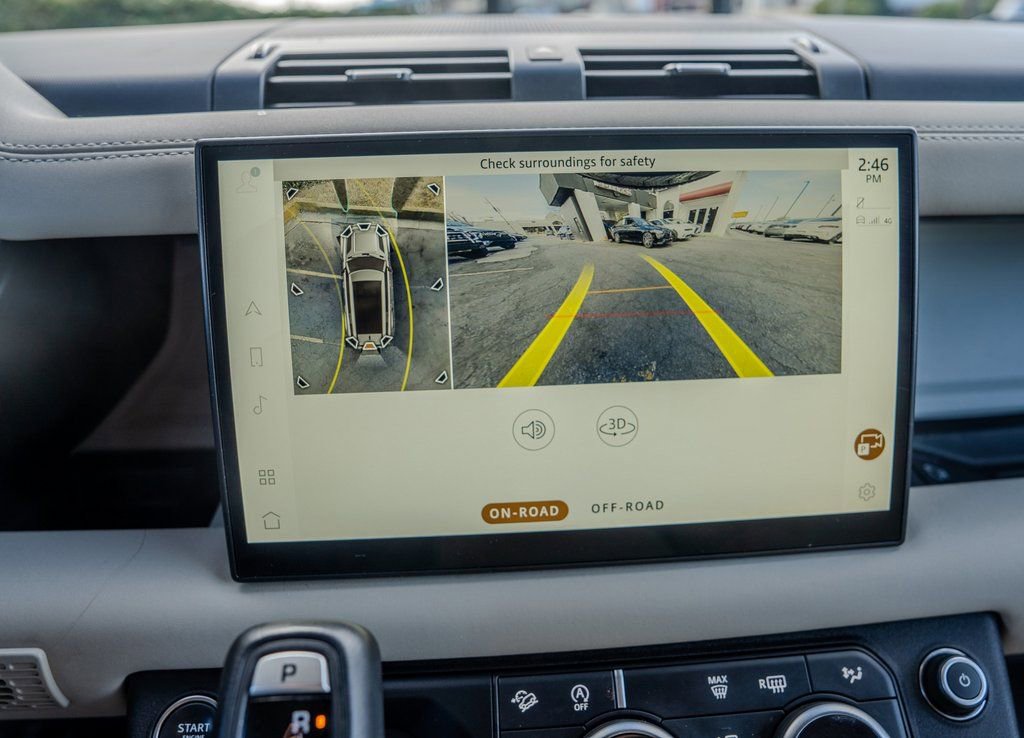 Used 2024 Land Rover Defender 130 S image 11