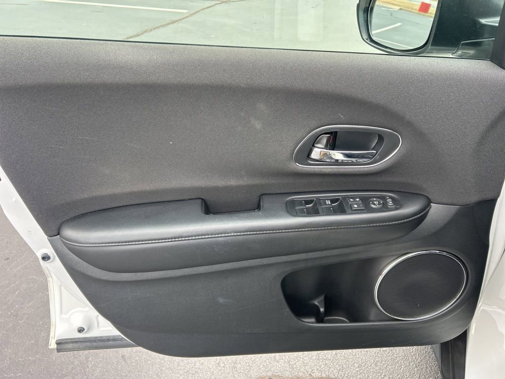 Used 2020 Honda HR-V EX image 3