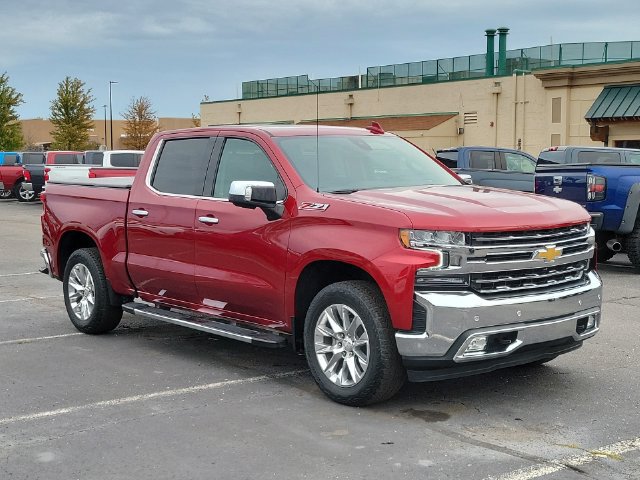 Certified 2022 Chevrolet Silverado 1500 LTZ w/ Technology Package AWD/4WD image 2