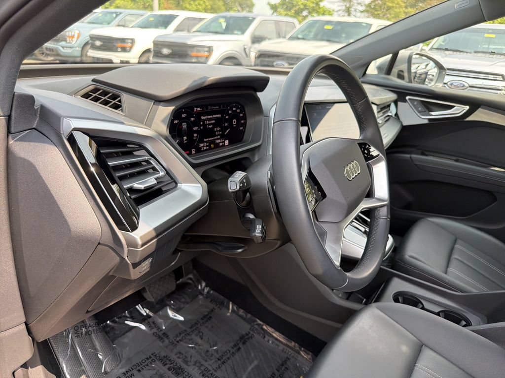 Used 2023 Audi Q4 e-tron Premium Plus w/ Premium Plus RWD image 22