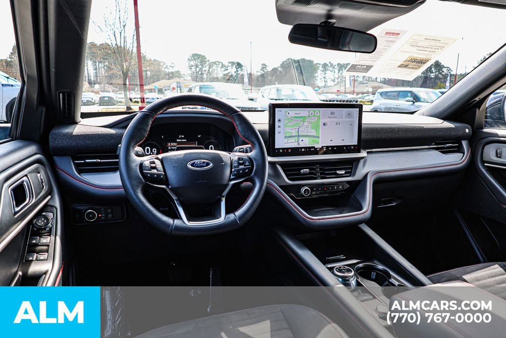 Used 2025 Ford Explorer ST-Line image 31