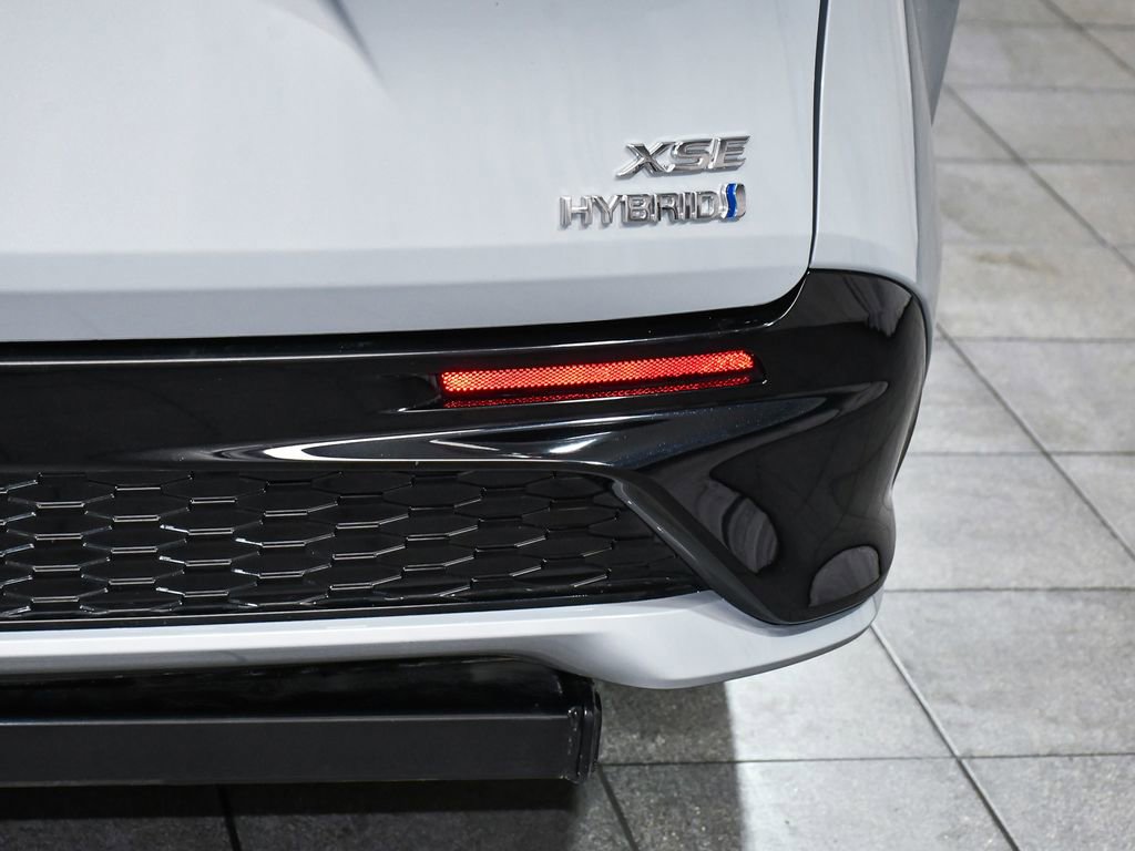 Used 2024 Toyota Sienna XSE image 74