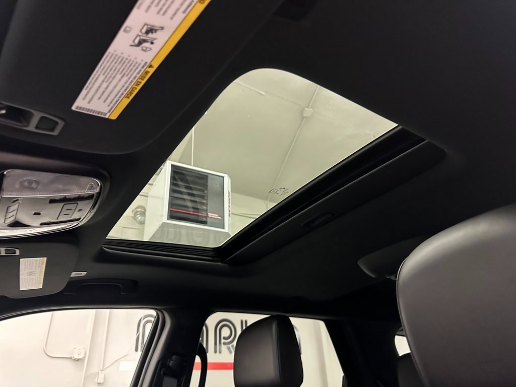 Used 2024 Dodge Durango GT image 25