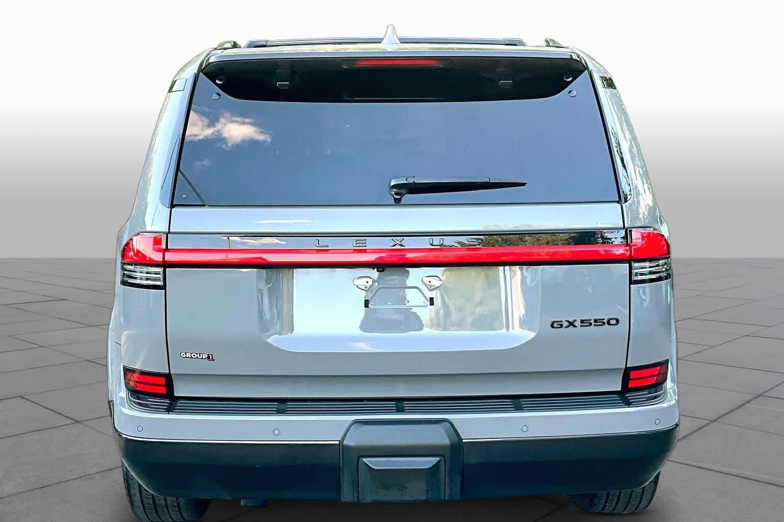 Used 2024 Lexus GX 550 w/ Accessory Package (Z1) AWD/4WD image 5
