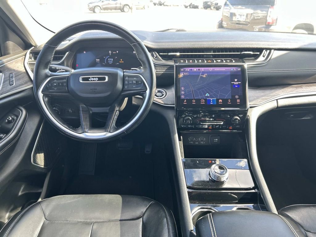 Used 2022 Jeep Grand Cherokee L Limited RWD image 18