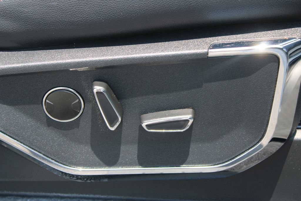 Used 2024 Ford F150 Lariat w/ Equipment Group 502A High AWD/4WD image 32