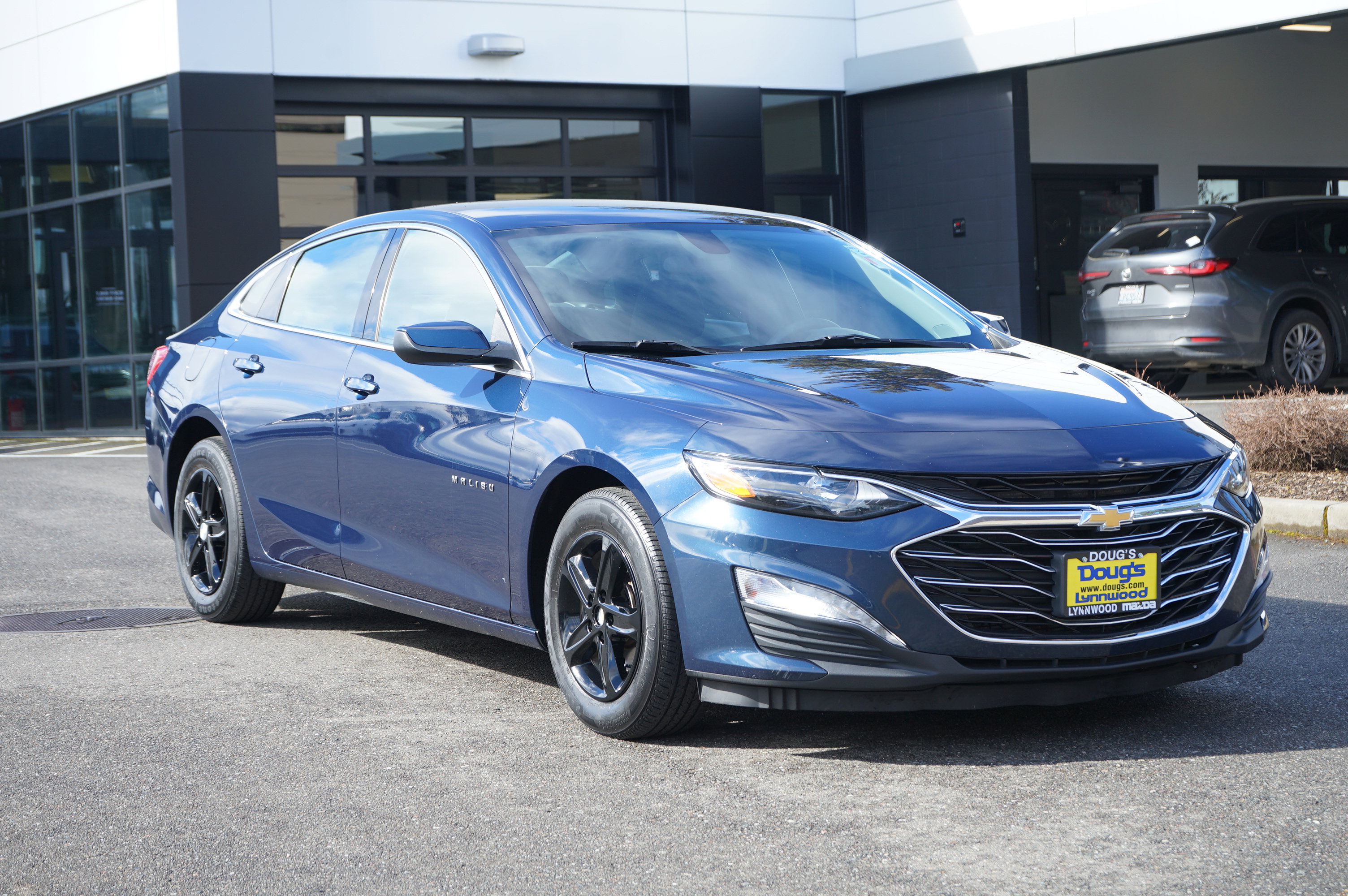 Used 2022 Chevrolet Malibu LT FWD image 1