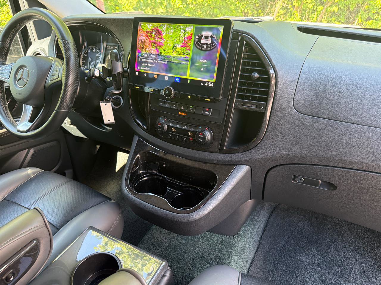 Used 2019 Mercedes-Benz Metris Passenger image 38