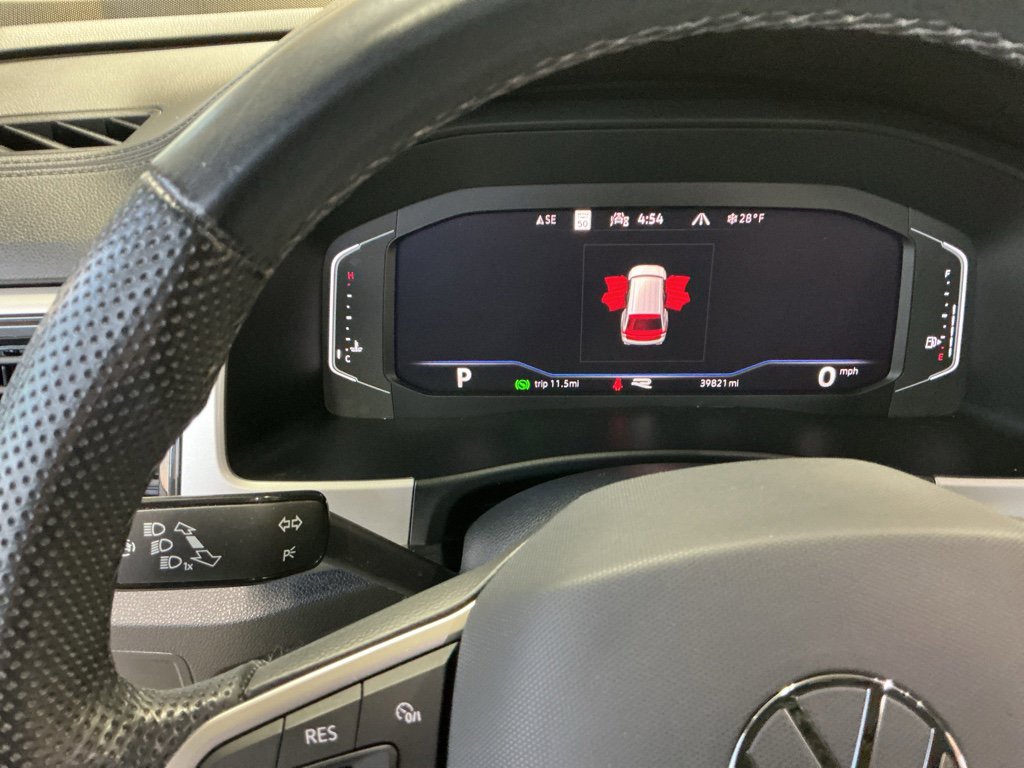 Used 2023 Volkswagen Atlas SEL Premium image 10