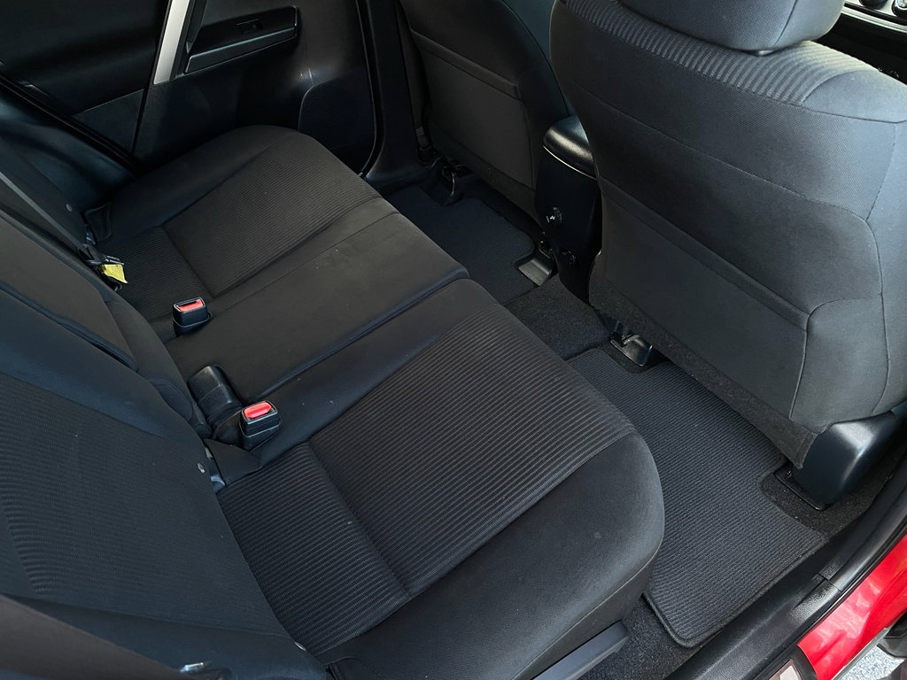 Used 2017 Toyota RAV4 LE image 21