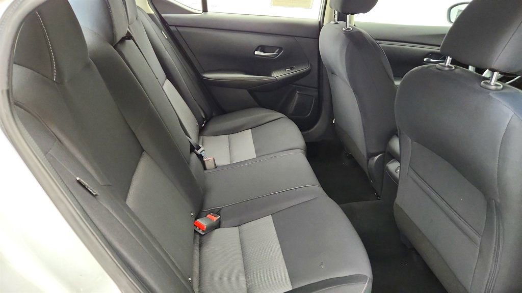 Used 2020 Nissan Sentra SV FWD image 22