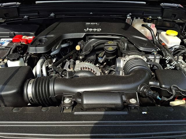 Used 2020 Jeep Wrangler Sport AWD/4WD image 27