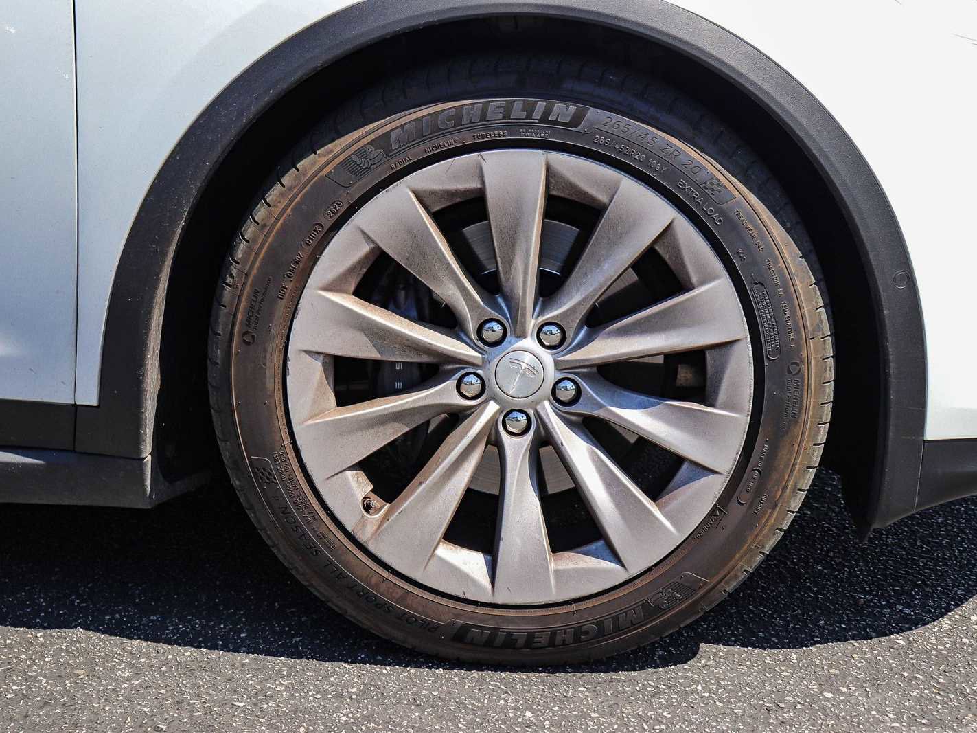 Used 2018 Tesla Model X 75D AWD/4WD image 9