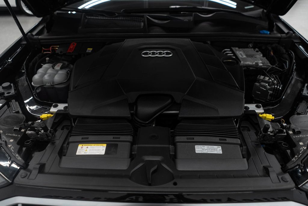 Used 2023 Audi Q7 3.0T Premium w/ Convenience Package AWD/4WD image 40