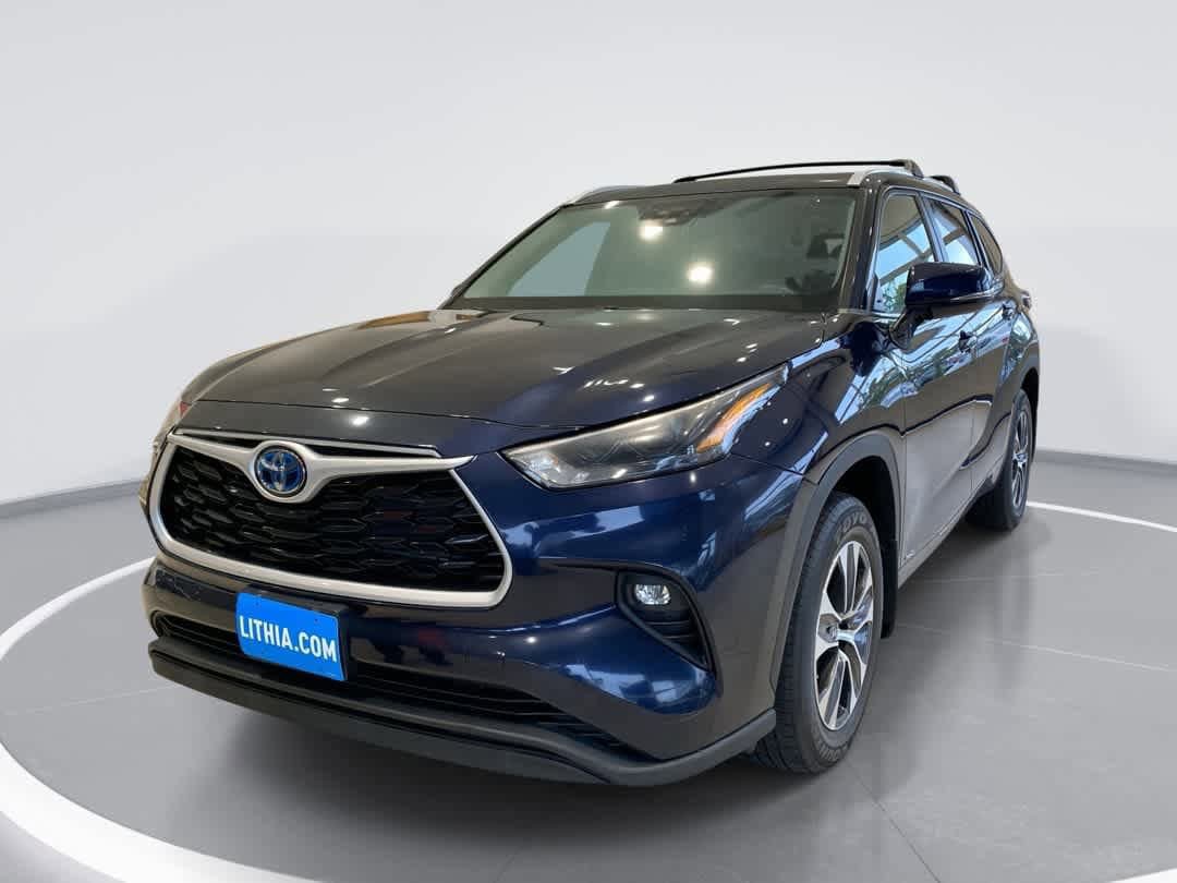 Used 2023 Toyota Highlander XLE