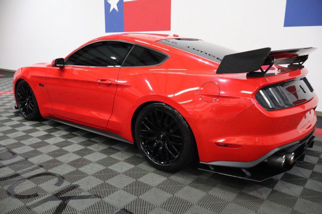 Used 2019 Ford Mustang GT Premium w/ GT Performance Package RWD image 5