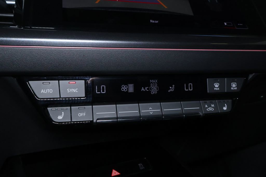 Used 2022 Audi Q4 e-tron Premium Plus w/ Premium Plus image 31