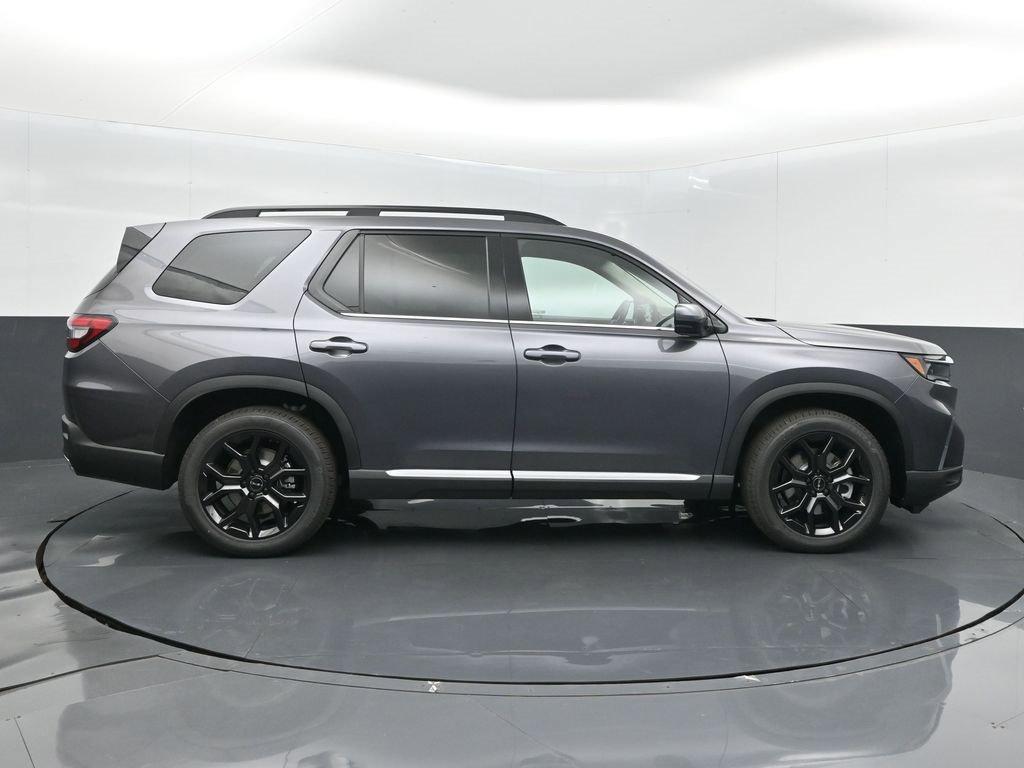 New 2025 Honda Pilot Touring image 25