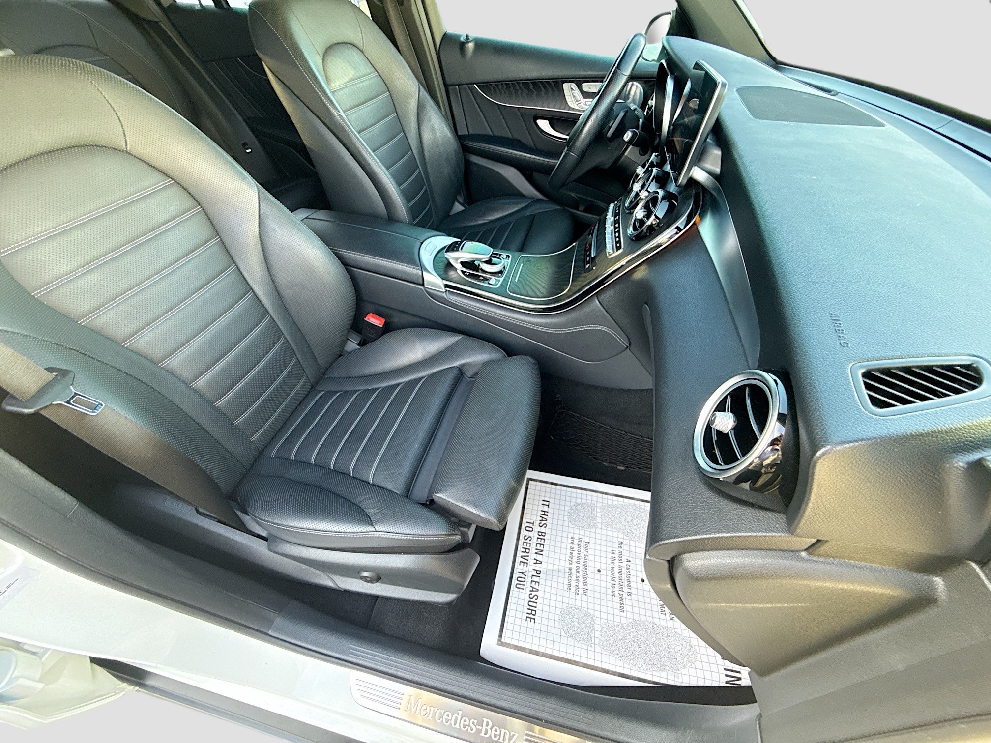 Used 2018 Mercedes-Benz GLC 350e 4MATIC image 14