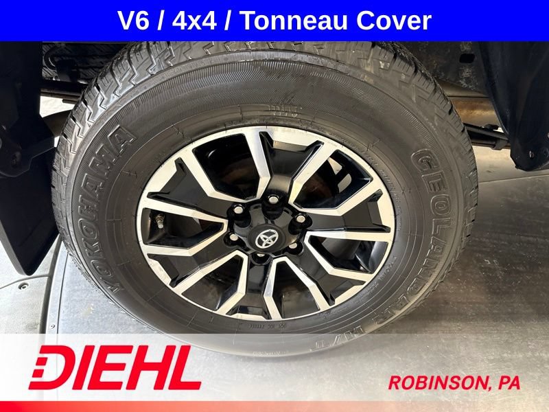 Used 2020 Toyota Tacoma TRD Sport AWD/4WD image 9