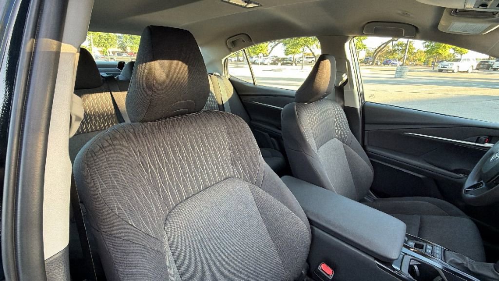 Certified 2025 Toyota Camry LE image 39