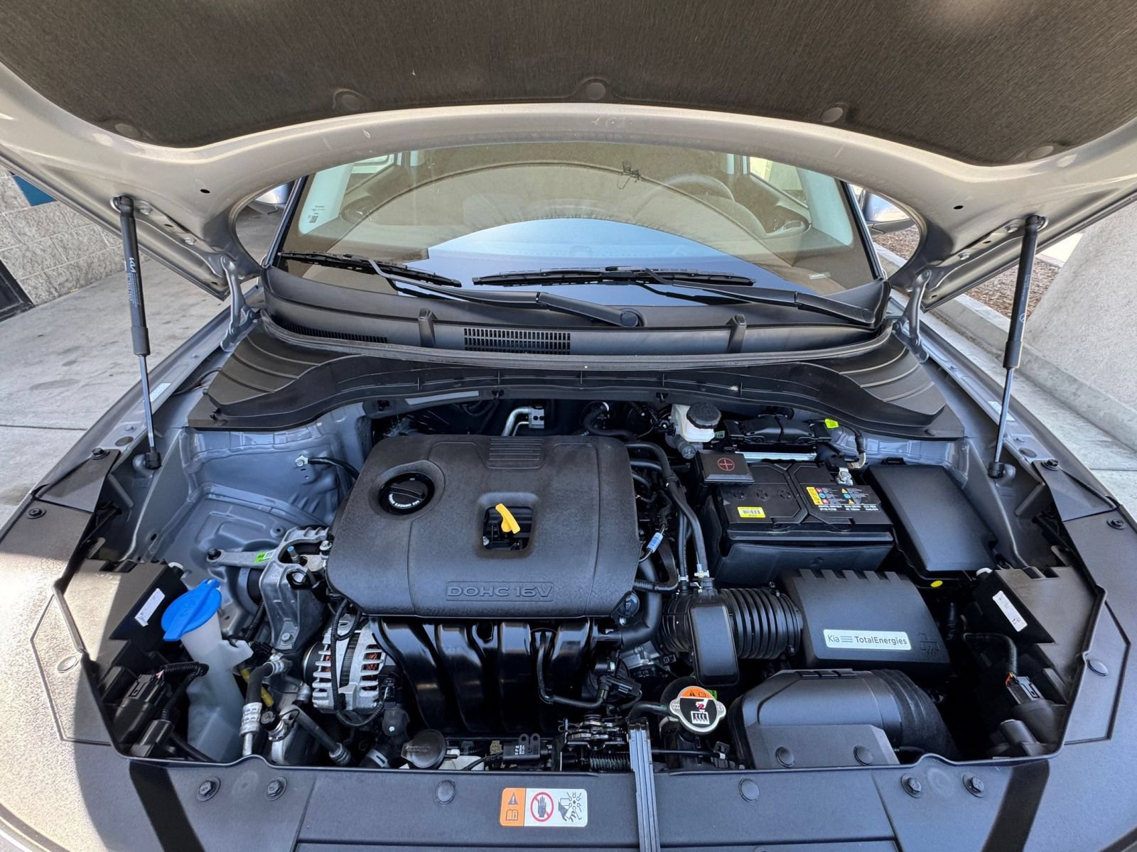 Used 2025 Kia Soul LX w/ LX Technology Package FWD image 29