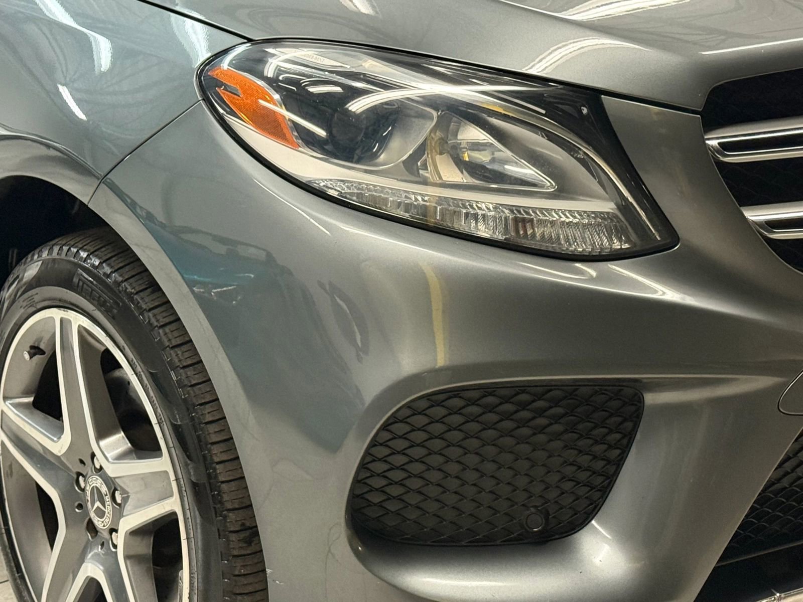 Used 2017 Mercedes-Benz GLE 350 w/ Premium 1 Package image 6