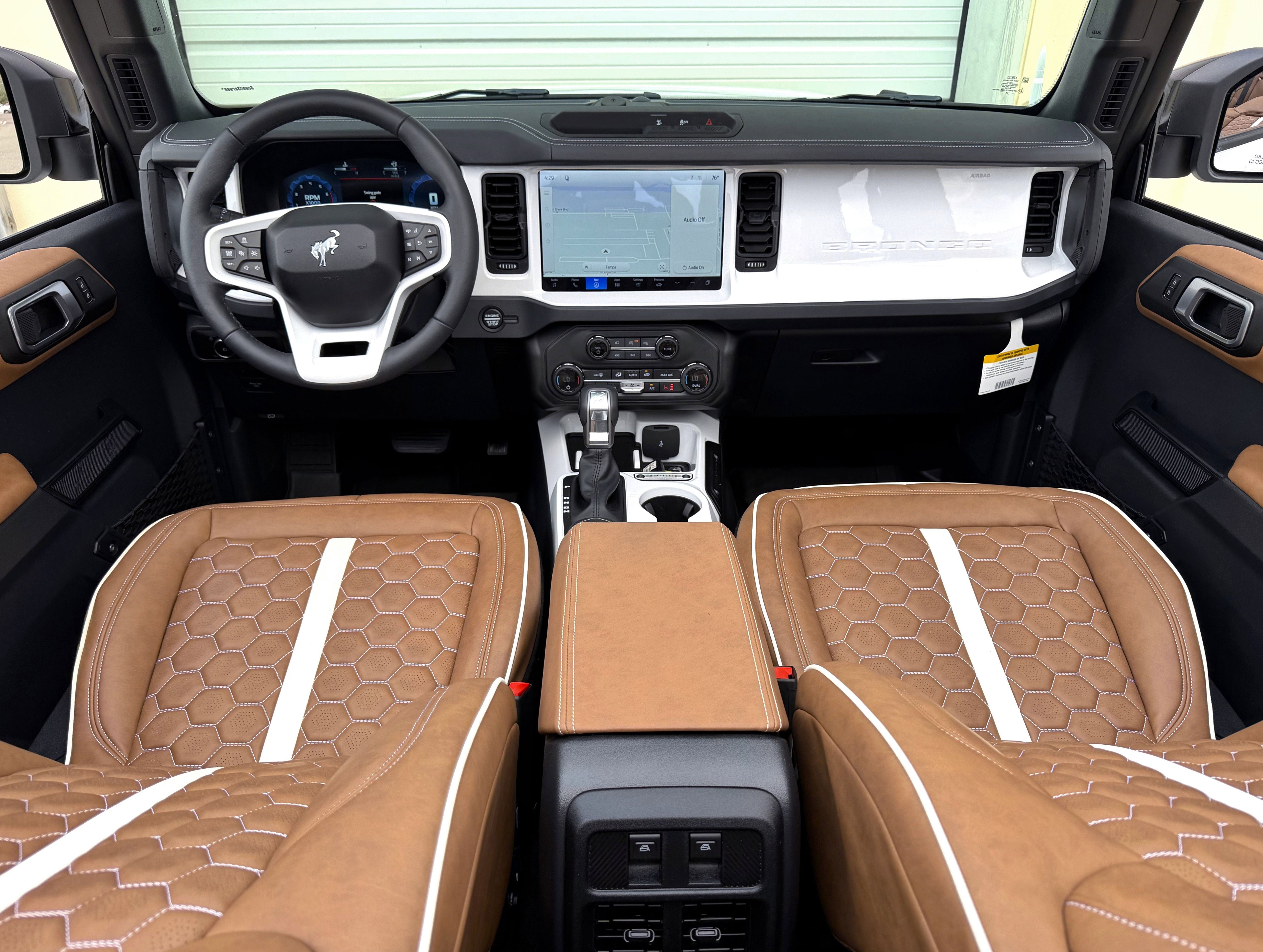 Used 2026 Ford Bronco Outer Banks AWD/4WD image 5