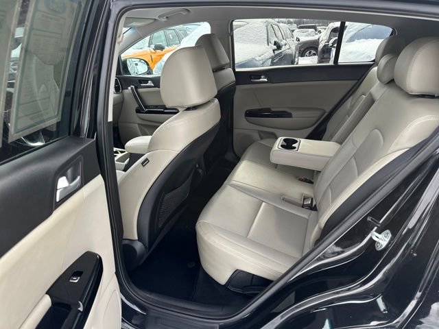 Used 2020 Kia Sportage EX image 27