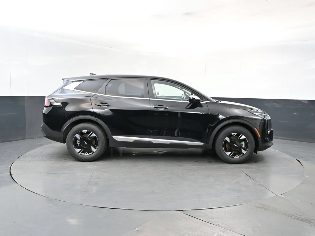 New 2026 Kia Sportage LX FWD image 6