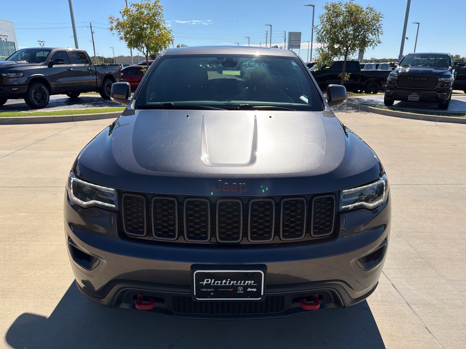 Used 2020 Jeep Grand Cherokee Trailhawk w/ Trailhawk Luxury Group AWD/4WD image 8