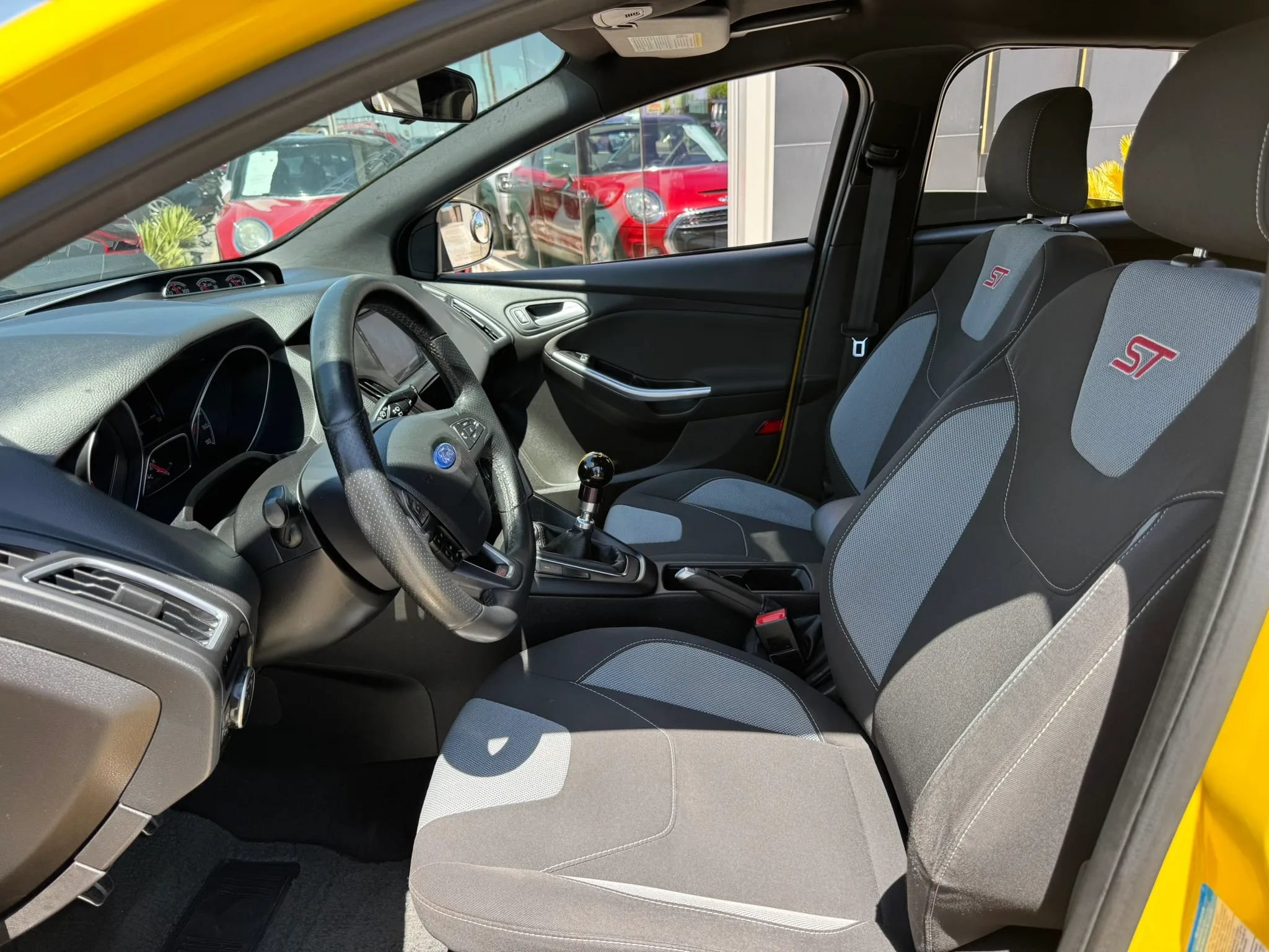 Used 2017 Ford Focus ST FWD image 19