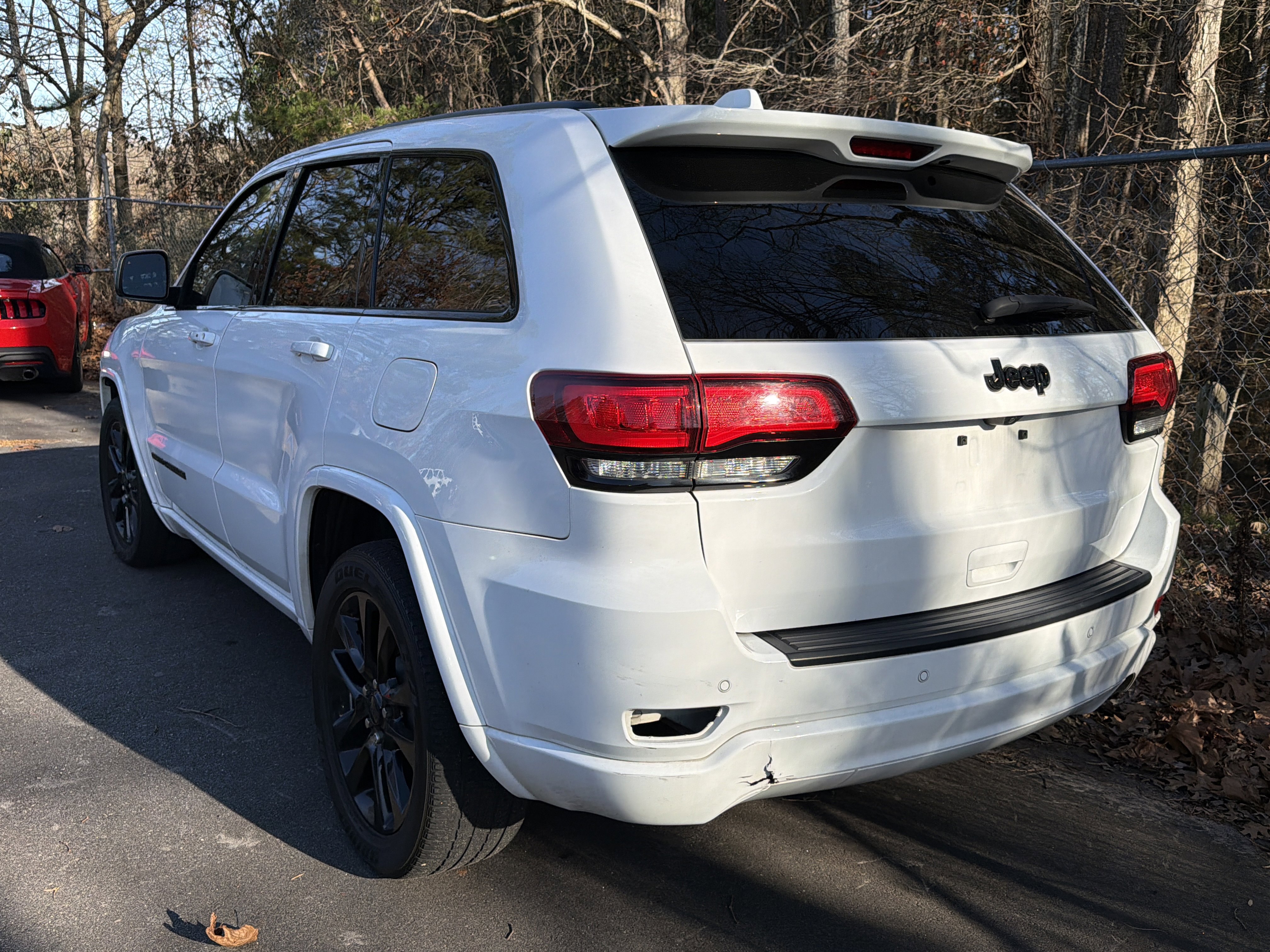 Used 2021 Jeep Grand Cherokee Laredo X image 7