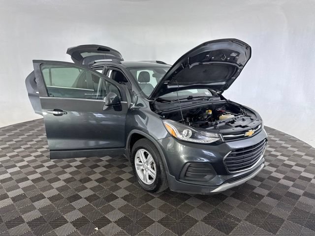 Used 2019 Chevrolet Trax LT w/ Driver Confidence Package FWD image 12