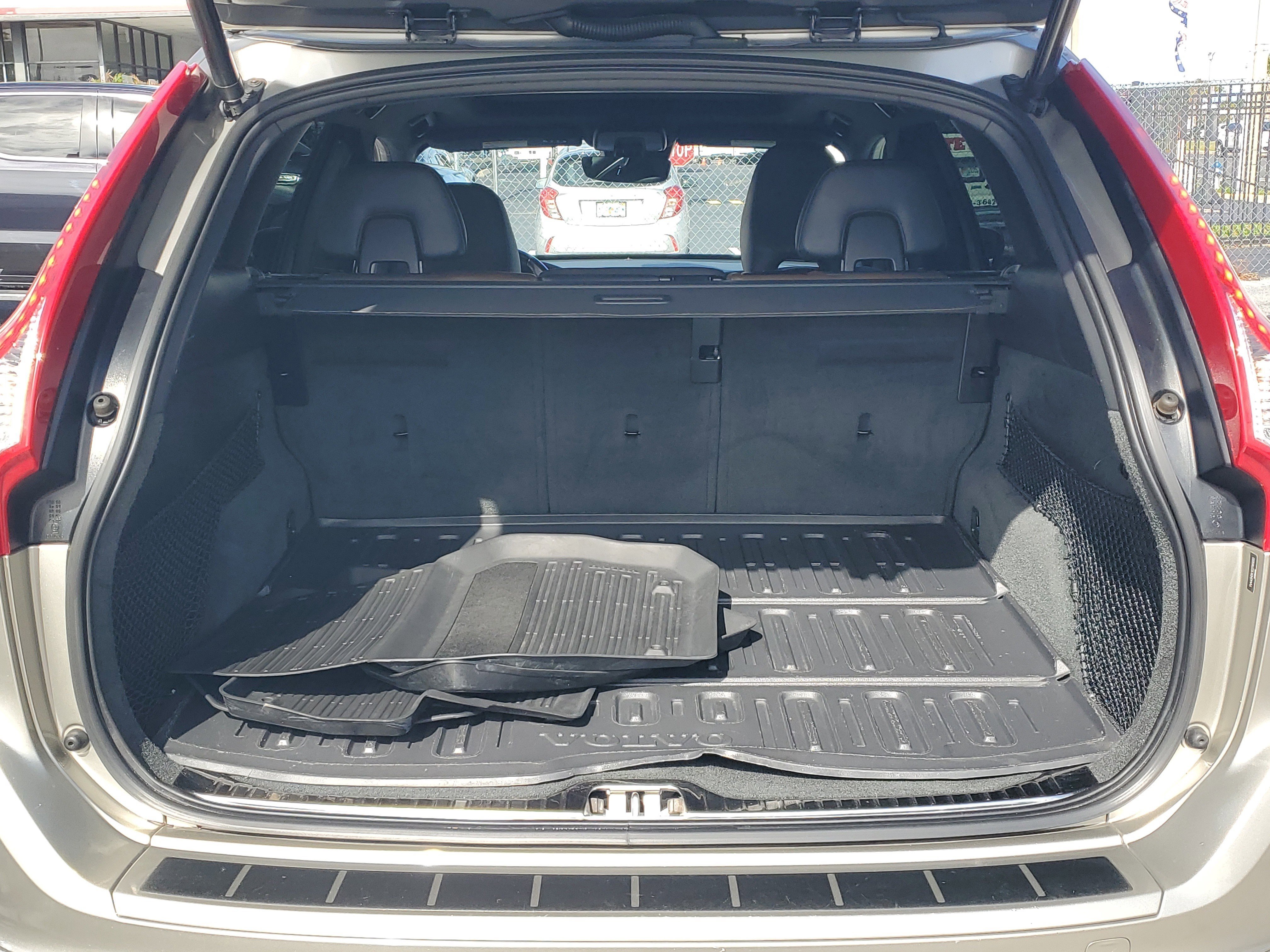 Used 2016 Volvo XC60 T5 Premier image 6